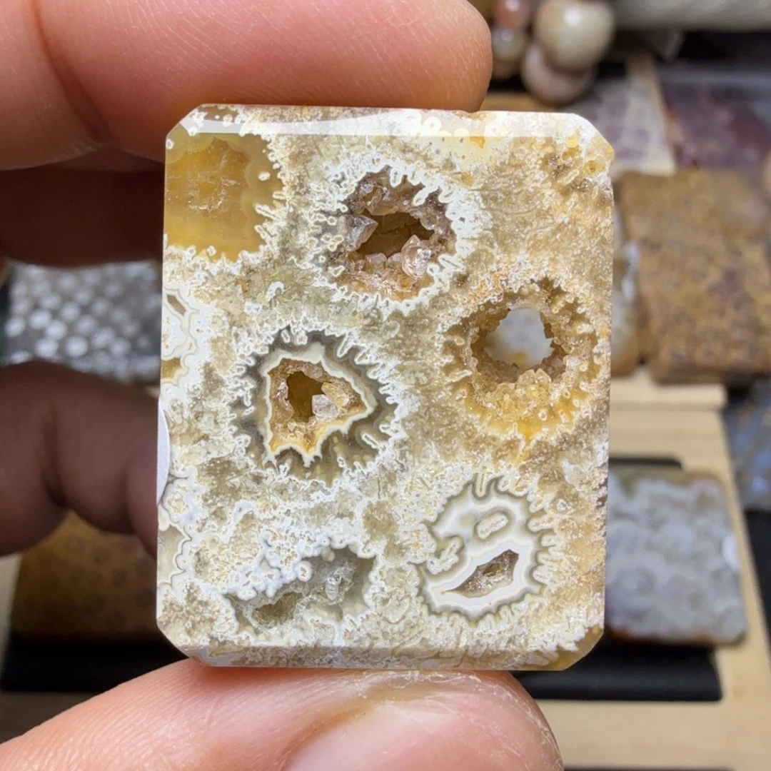 硅化玉未镶嵌纯天然色有机玉石保真色