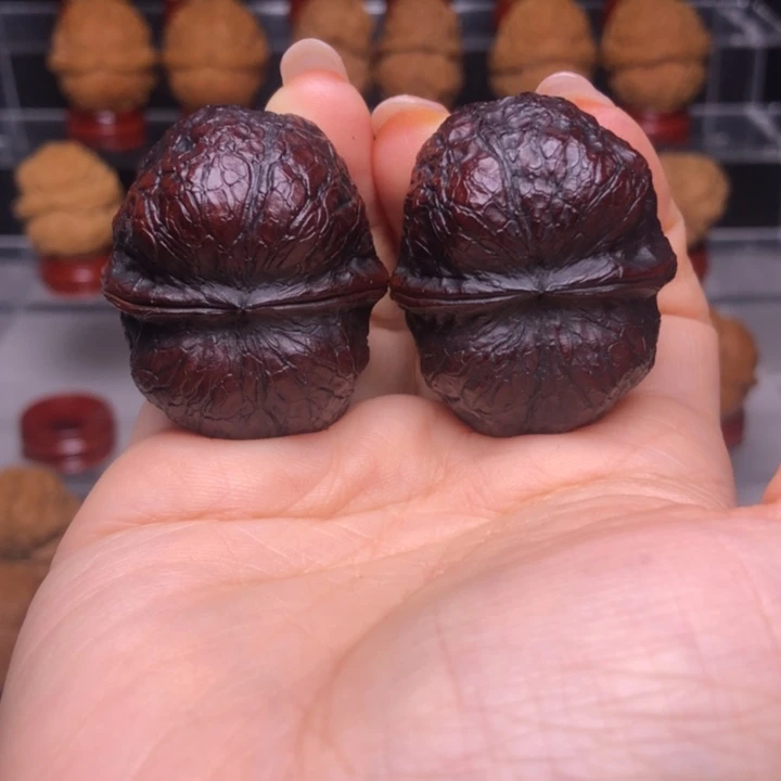 文玩核桃吊坠大*?26峭壁元宝