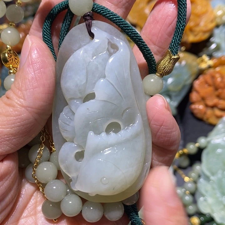 岫玉岫玊吊坠未镶嵌