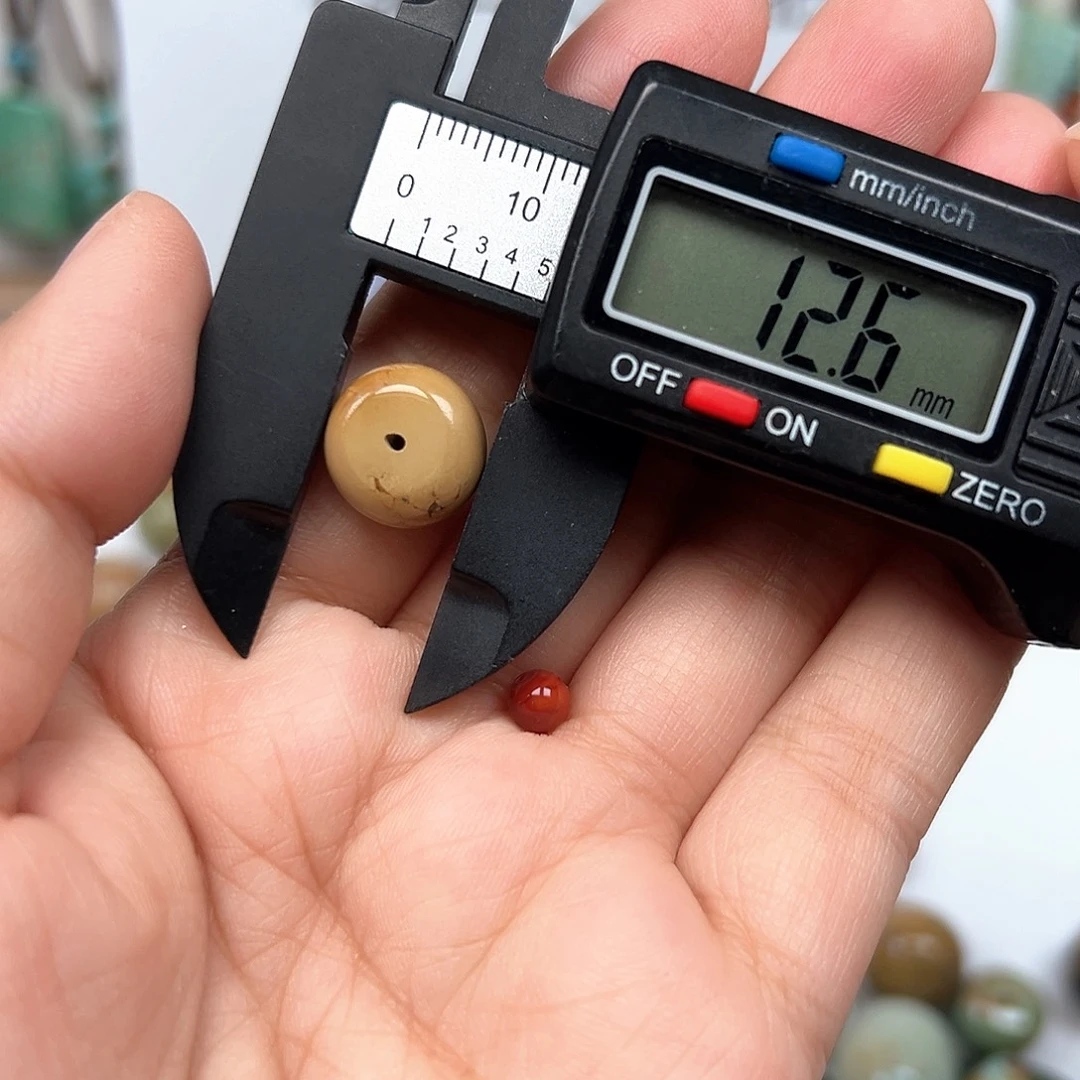 南红玛瑙未镶嵌珠宝奇石