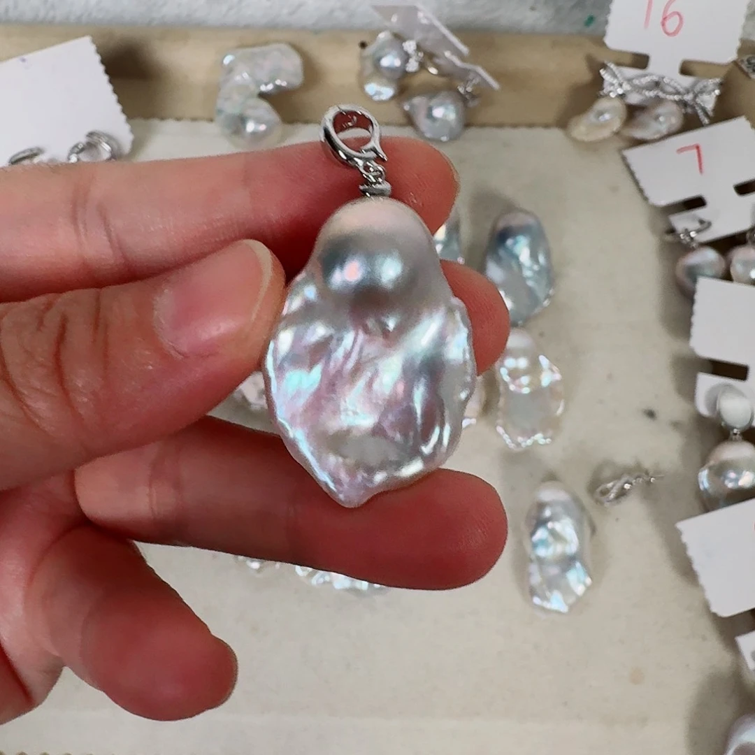 k***.淡水珍珠银S925镶嵌颈饰