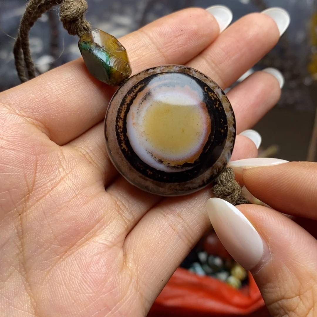 未镶嵌颈饰玛瑙/玉髓
