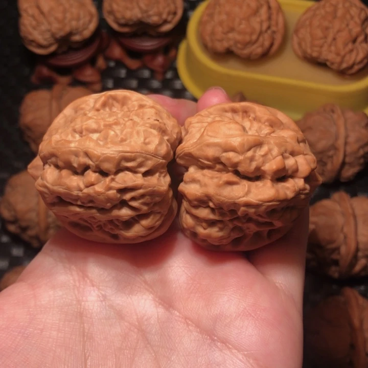 飞***来文玩核桃把件蛤蟆