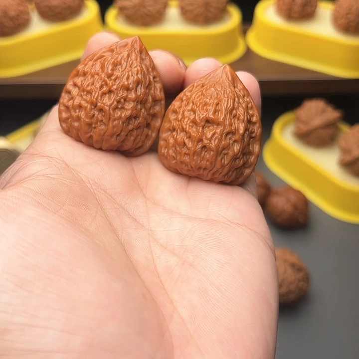 3.5精品蛇王一抹红