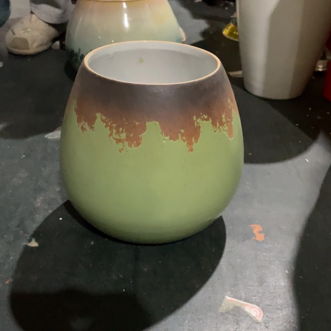 陶瓷花瓶，部分微瑕
