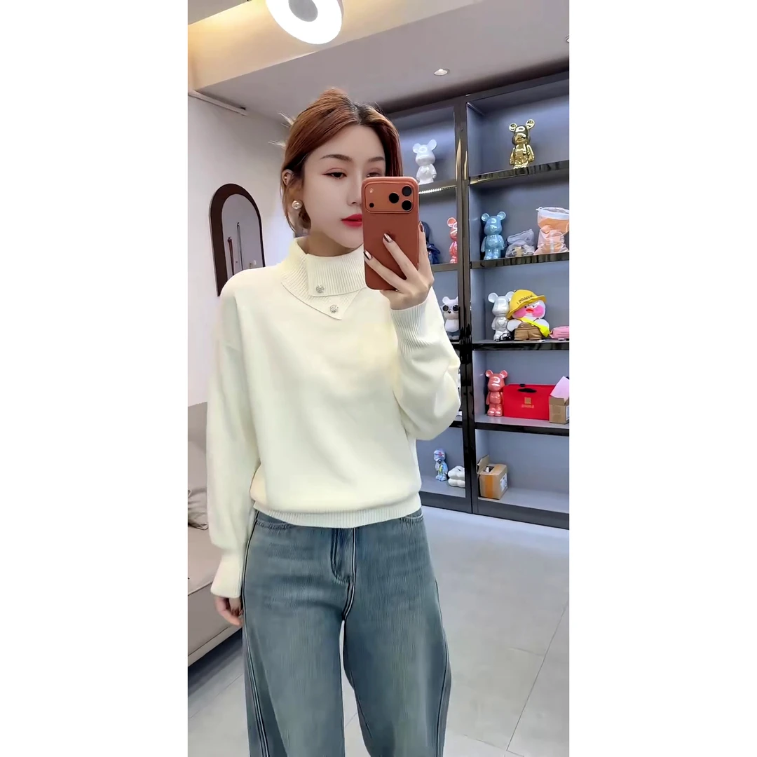 设计感不规则翻领钉珠长袖毛衣冬款软糯休闲显瘦百搭上衣