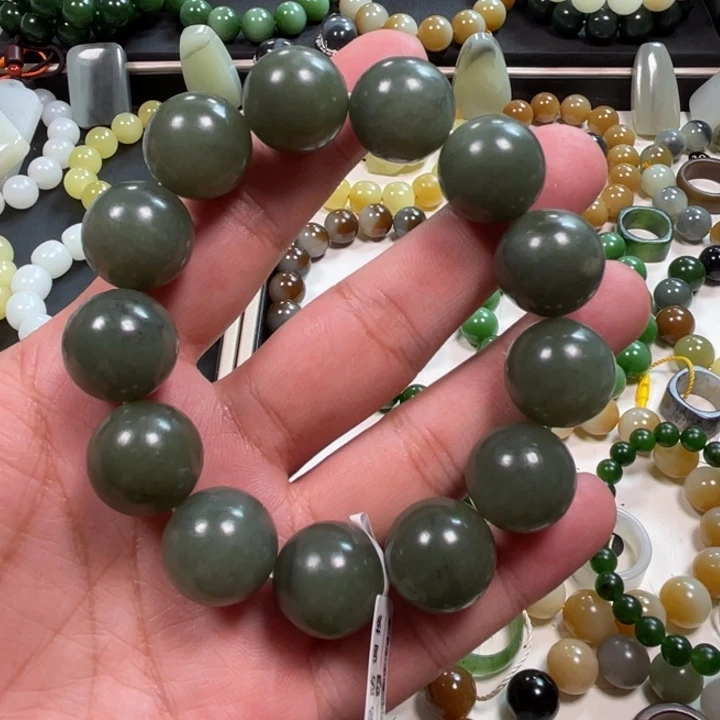 九***界未镶嵌手串和田玉