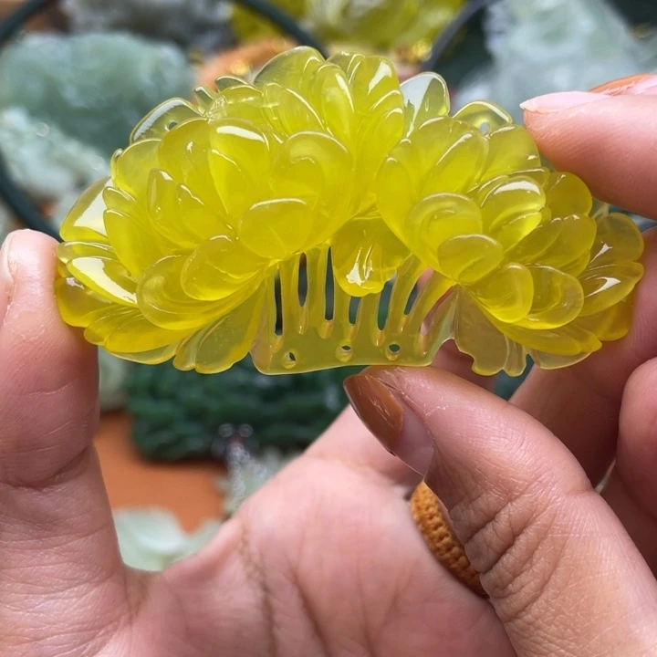 蛇纹石玉未镶嵌吊坠