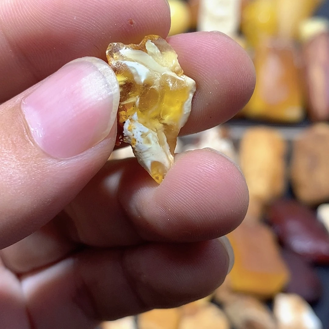 定制琥珀博*蜜蜡原石定制