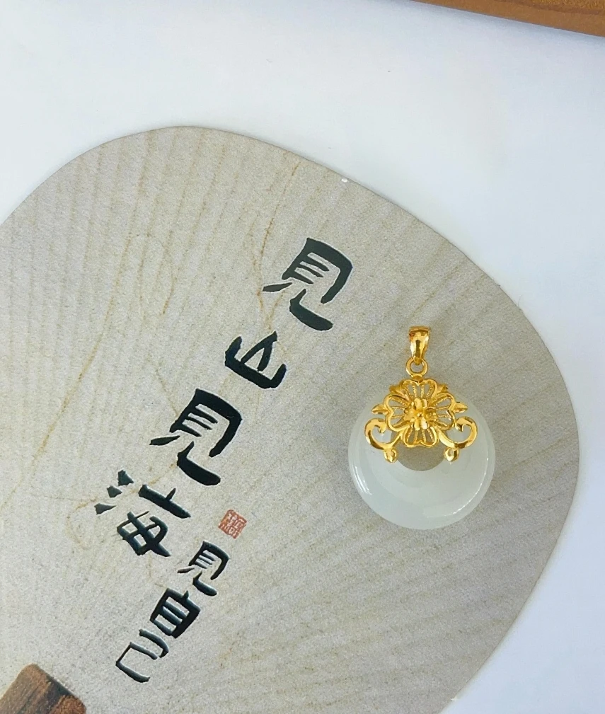 足金花蝴蝶锁骨金镶玉吊坠