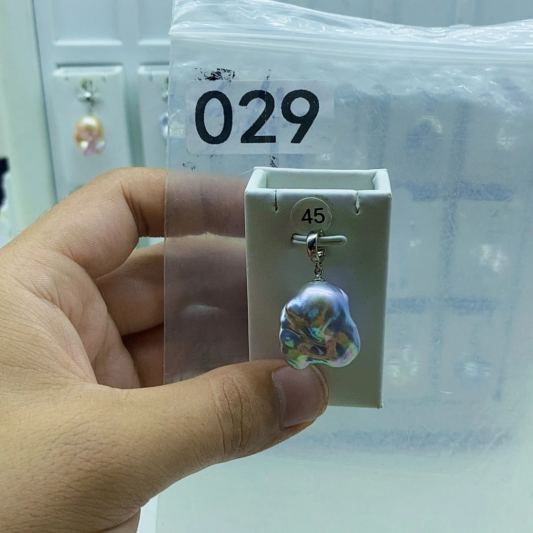 淡水珍珠合金颈饰