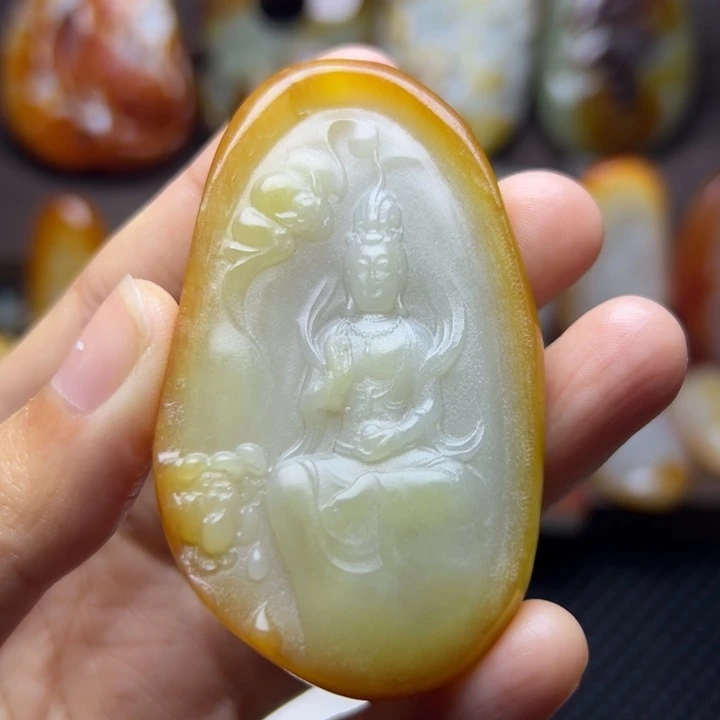 和田玉未镶嵌颈饰