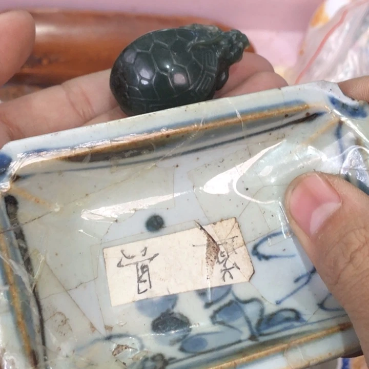 陶瓷孤品单件车里拍