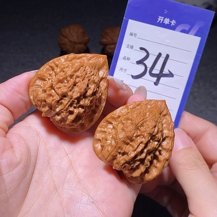 文玩核桃把件朱雀40左右有修