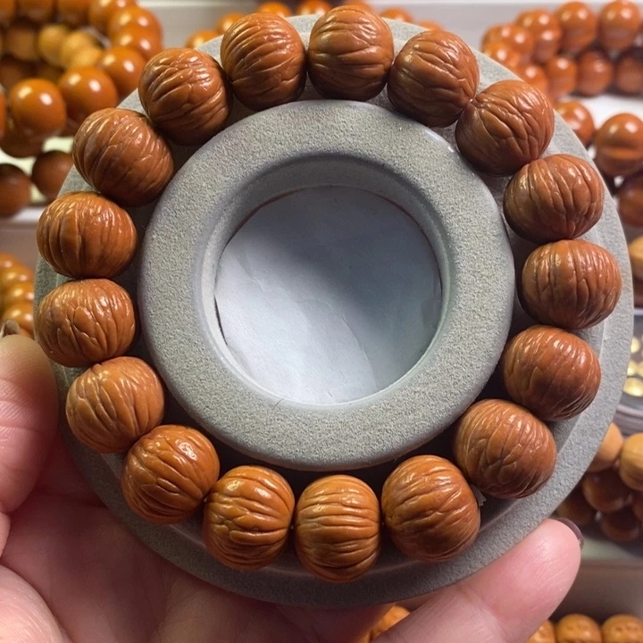 手串猴头核桃猴头