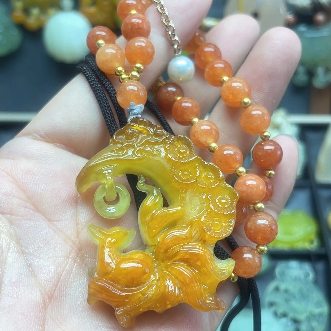 蛇纹石玉未镶嵌颈饰