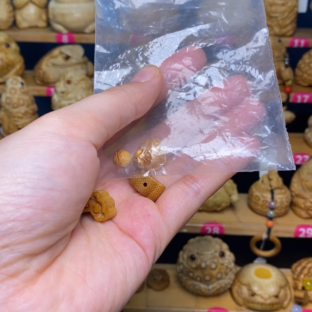i***.竹竹雕精工制作配饰