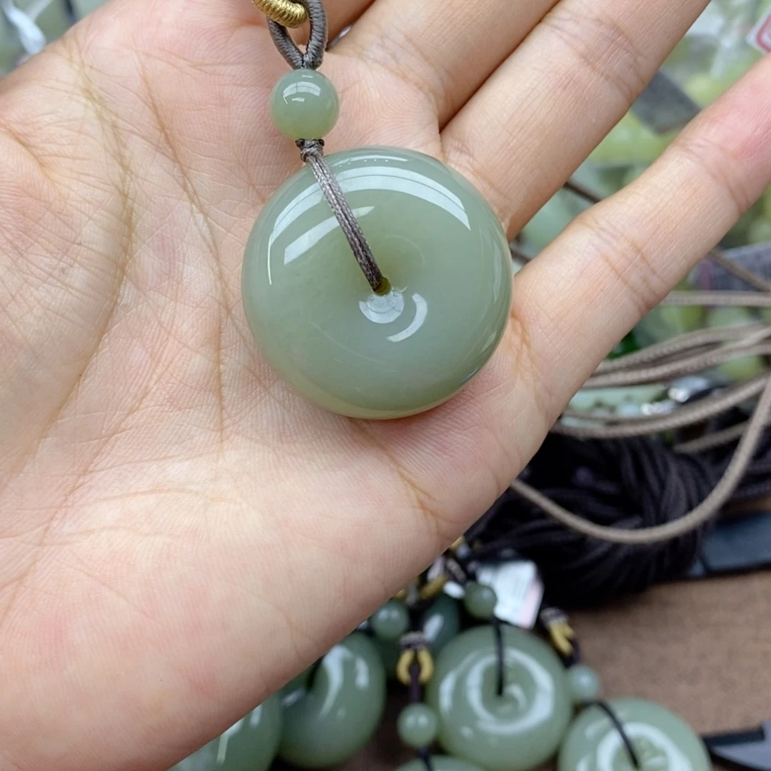 马***梅和田玉未镶嵌吊坠(不含链)