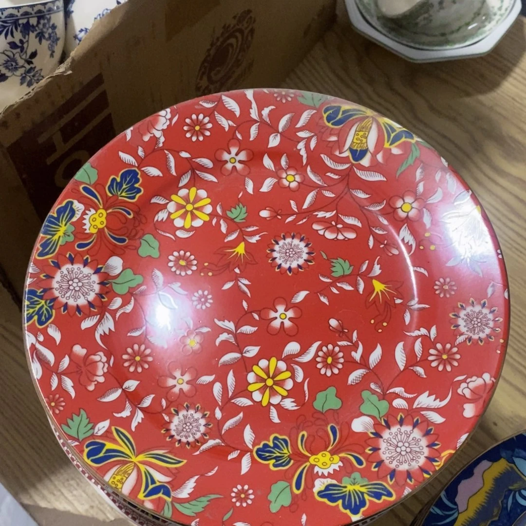 蝴***梦瓷Wd红色八寸骨瓷盘子