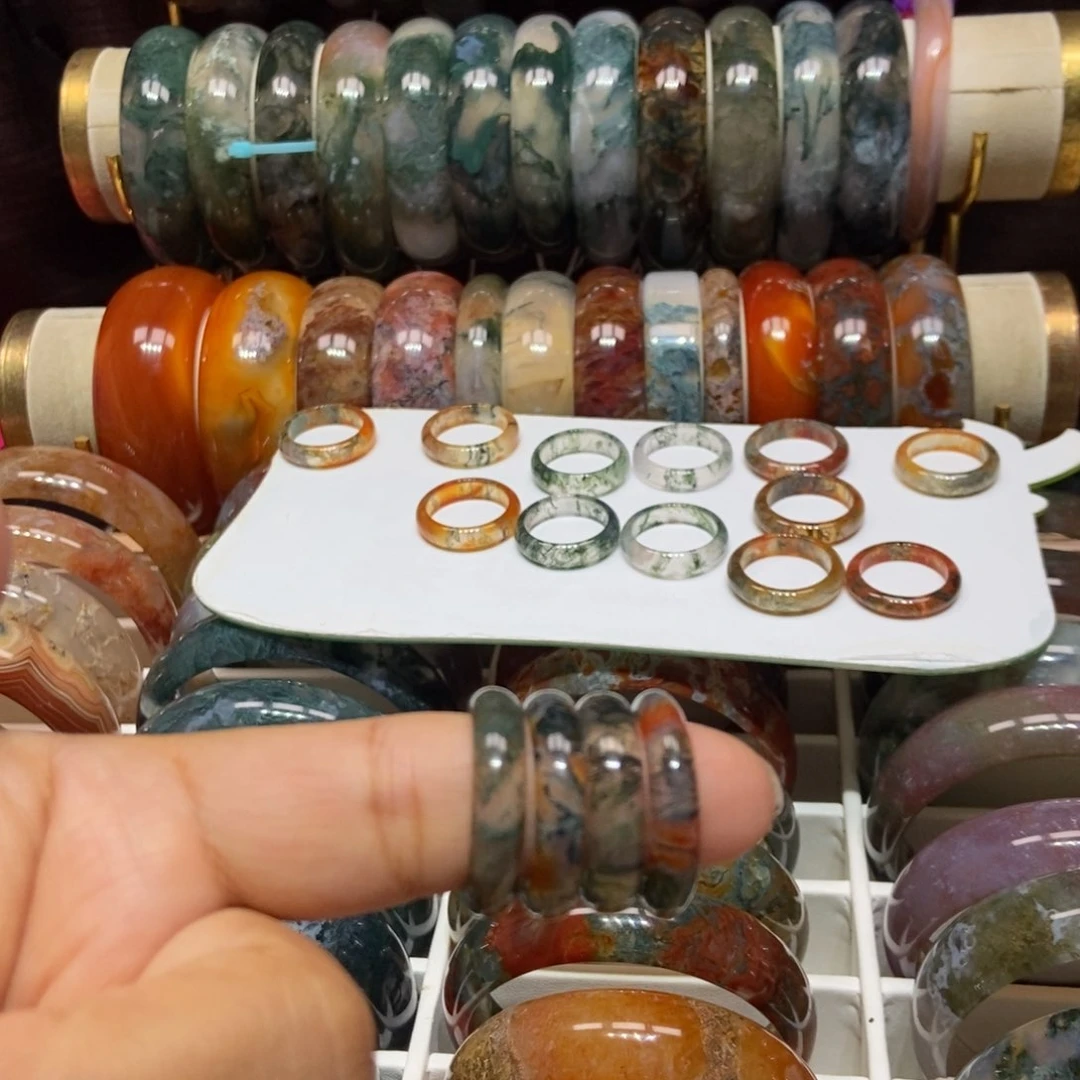 玛瑙/玉髓手镯未镶嵌伴之则暖 戒圈 4个 刘