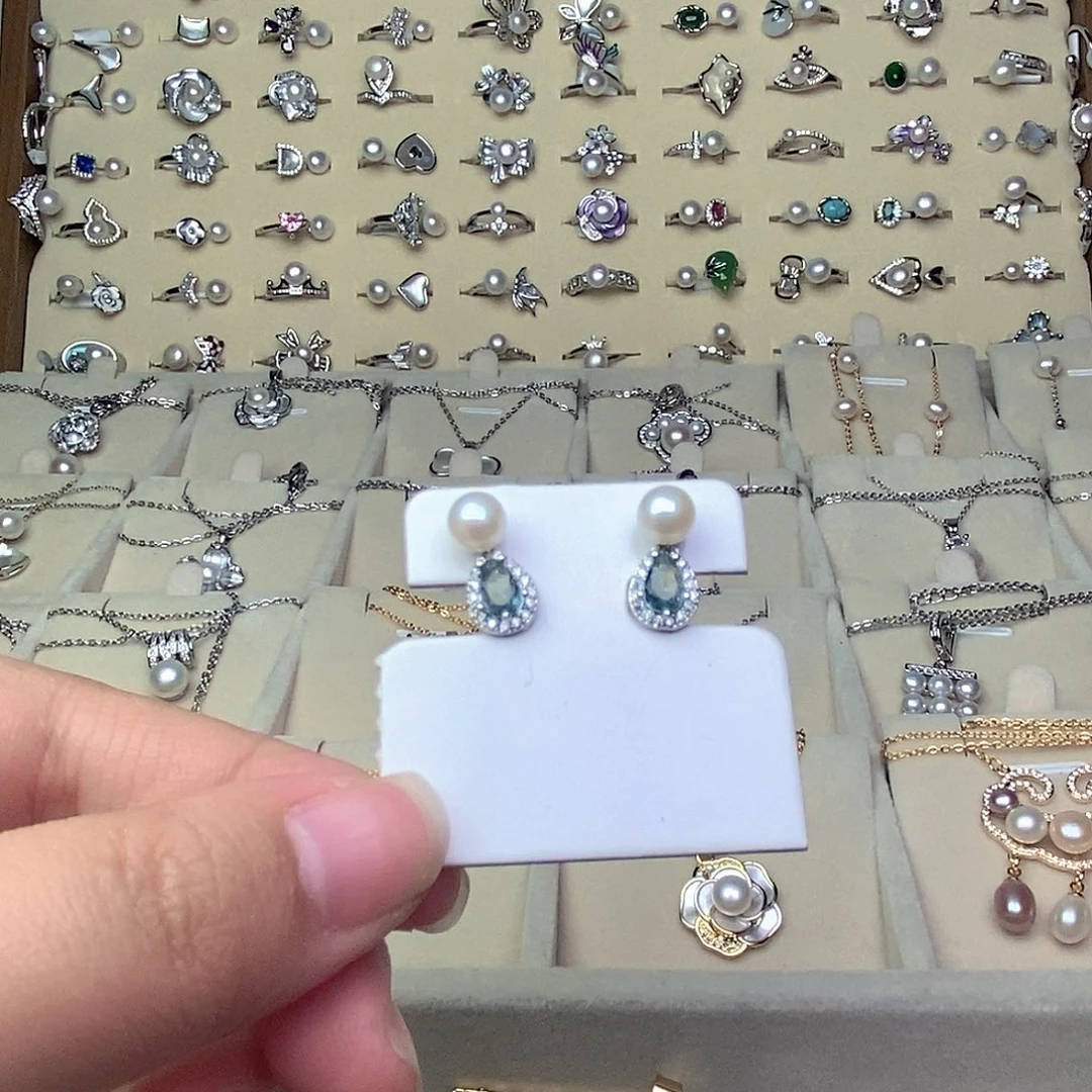 淡水珍珠银S925镶嵌耳饰