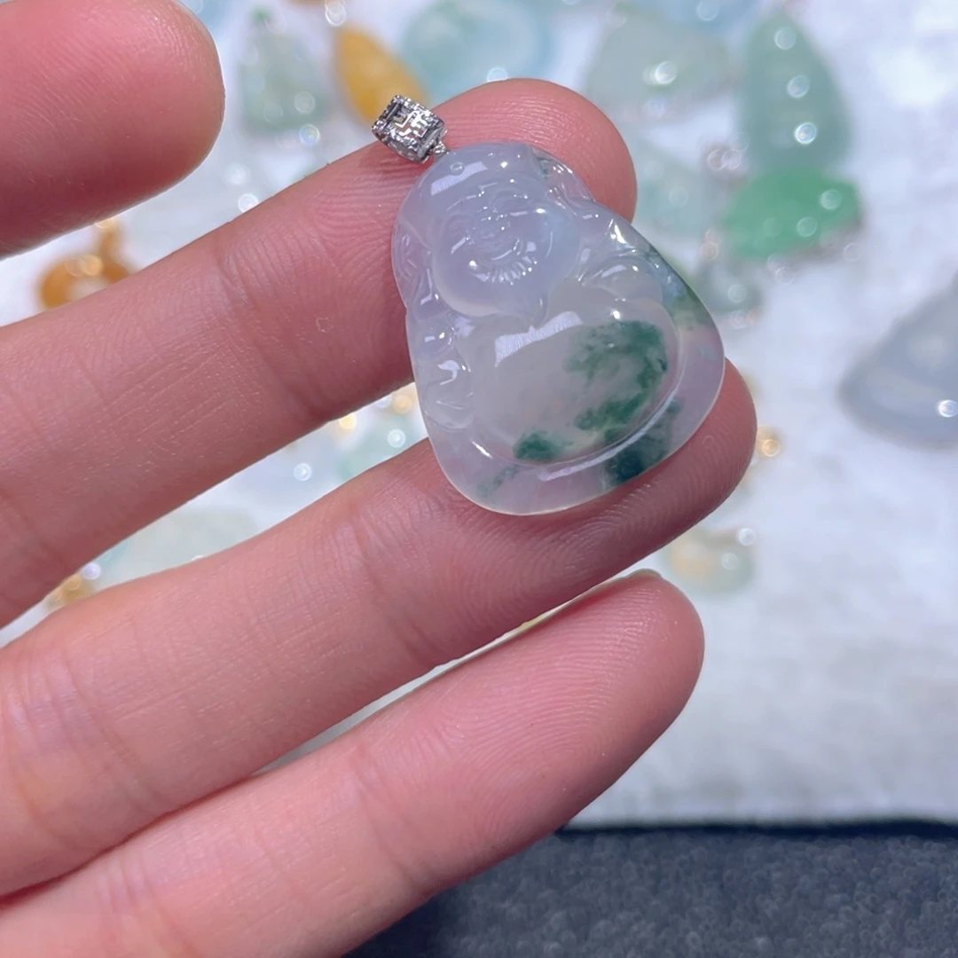 翡翠18K金镶嵌颈饰翡翠