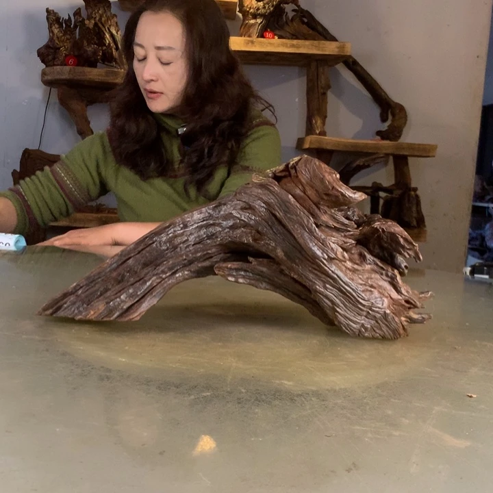 荷***雅天然的云南紫柚木会黄水