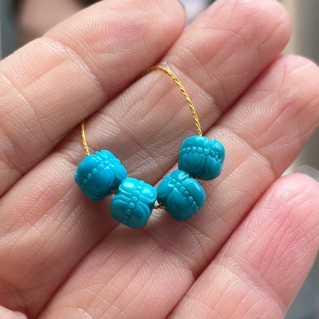 绿松石未镶嵌颈饰