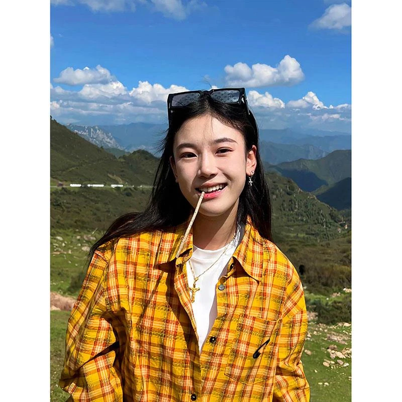 2024新款秋冬薄款复古黄色格子衬衫女长袖宽松设计感小众衬衣外套