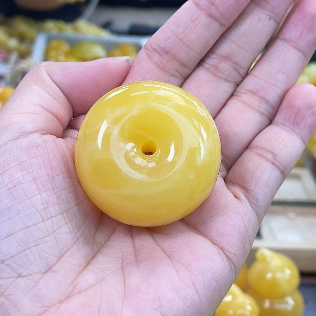 琥珀未镶嵌珠宝奇石h28