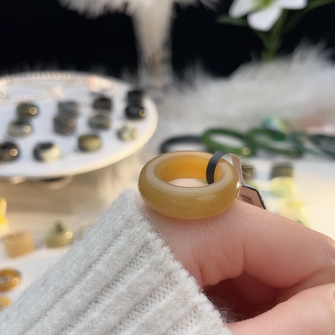 和田玉未镶嵌戒指k24 黄糖轮胎16.3