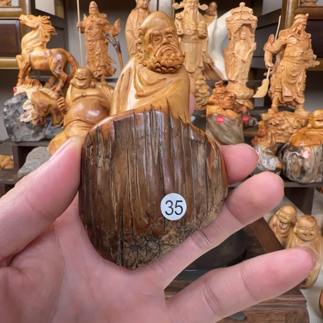 崖柏小木匠艺雕一物一拍