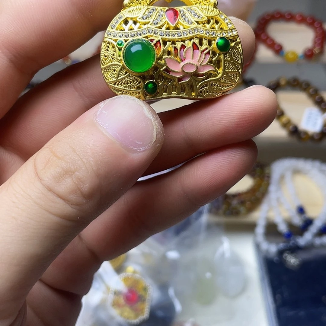 玛瑙/玉髓颈饰合金