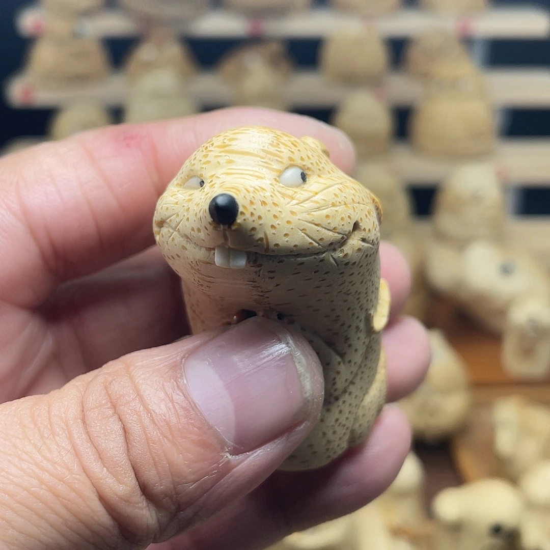 竹竹根雕老鼠手把件