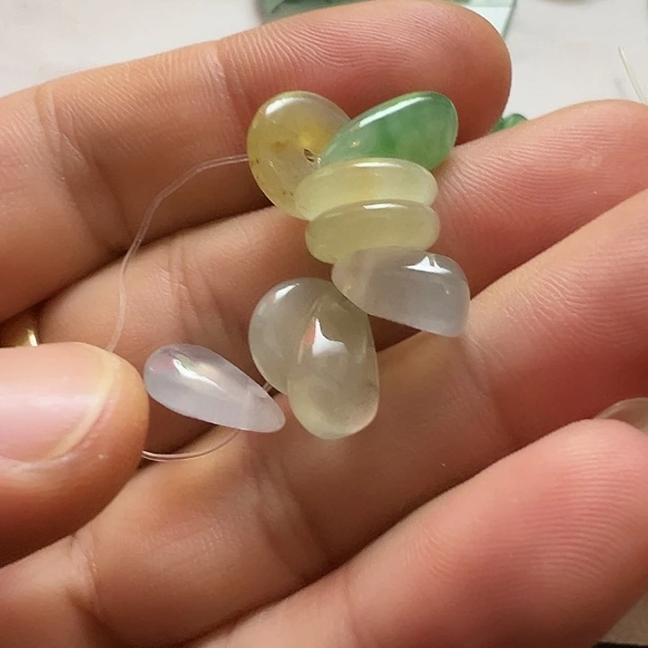 定制翡翠未镶嵌挂件