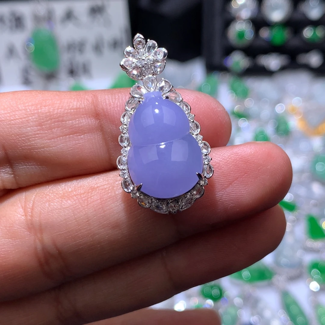 翡翠18K金镶嵌吊坠(赠链)