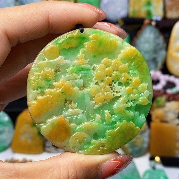 漫***天定制翡翠未镶嵌翡翠A货一物一证福利款
