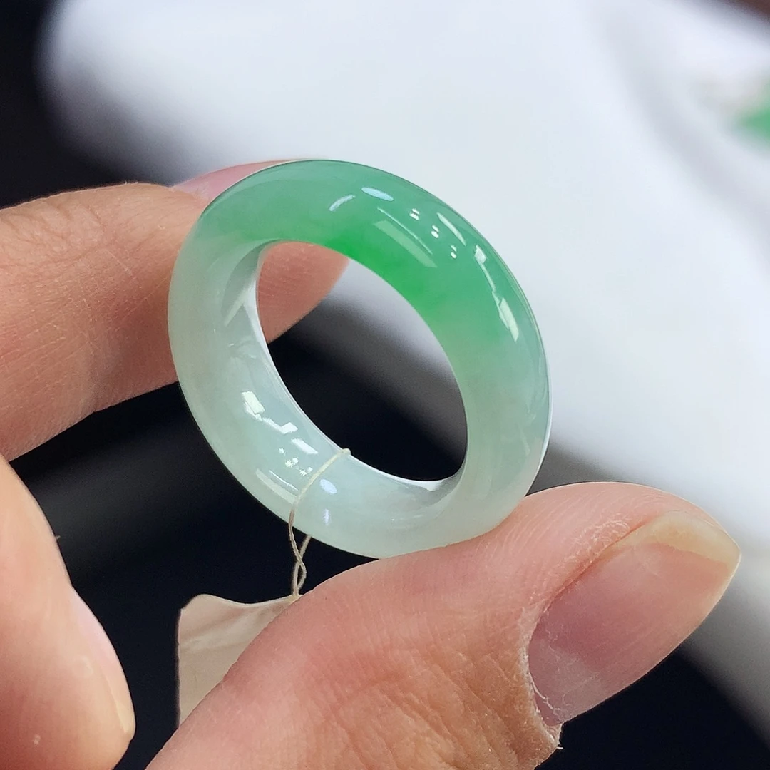 翡翠未镶嵌戒指13号