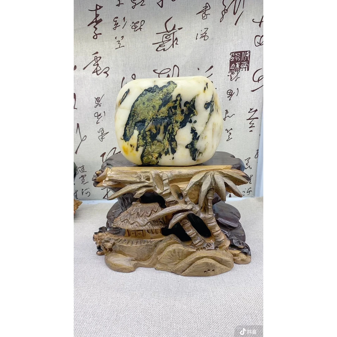 新疆戈壁石，奇石，泥石，金丝石盆景石，家居摆件，办公室摆件，把玩石