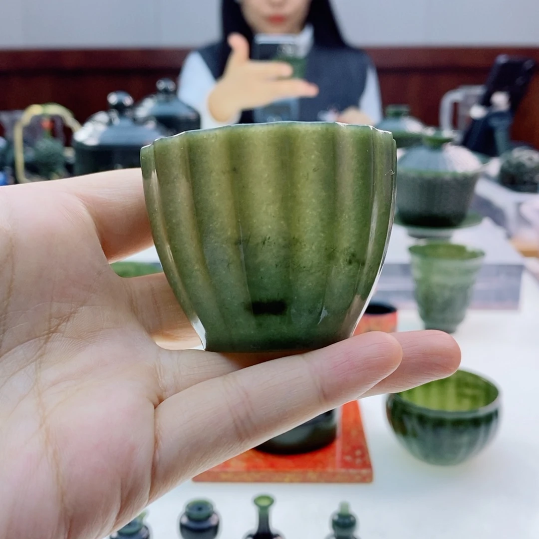 未镶嵌和田玉摆件