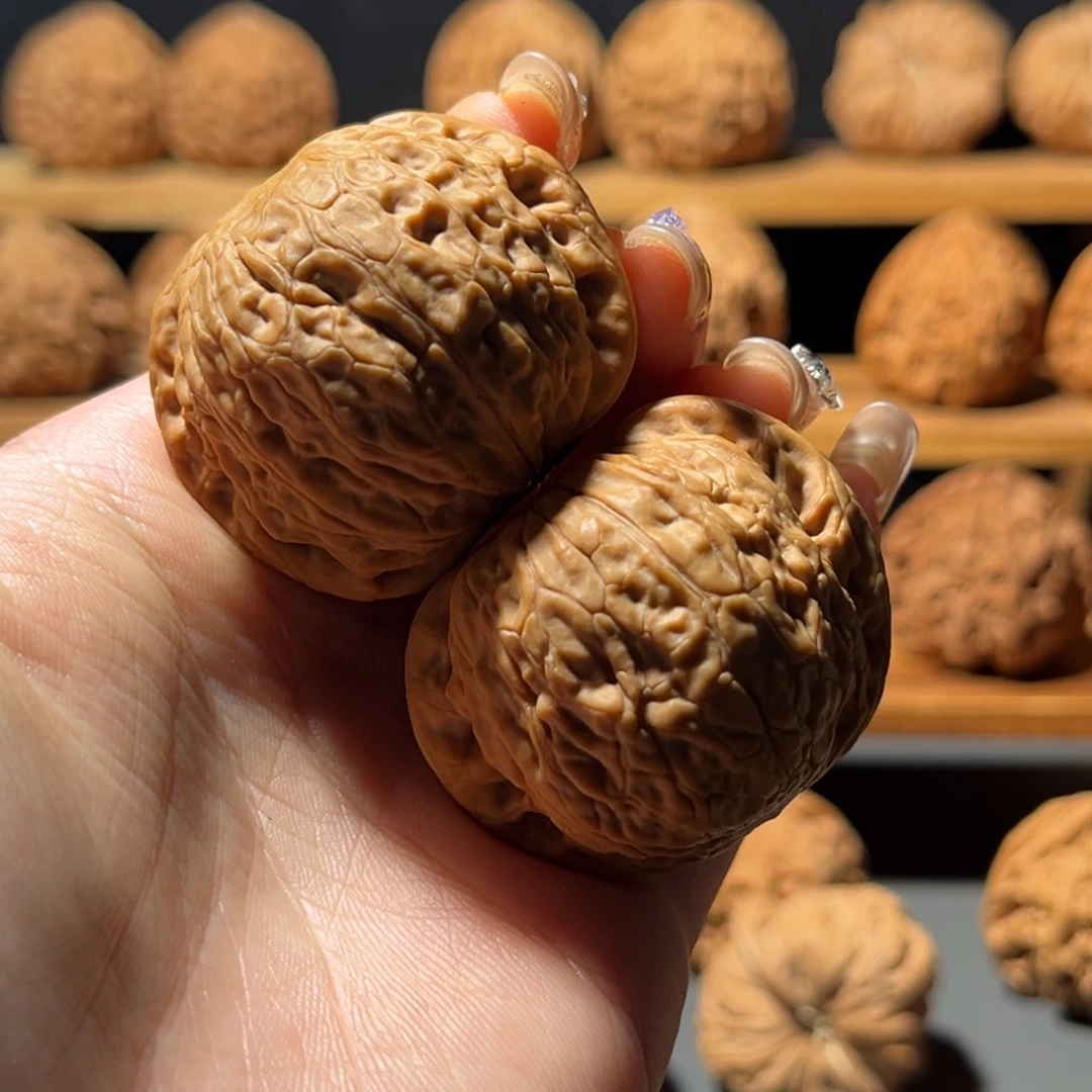 文玩核桃吊坠铁锤42