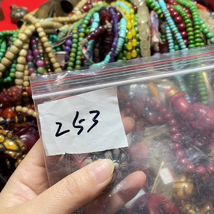 琉璃/树脂/塑料类郭*