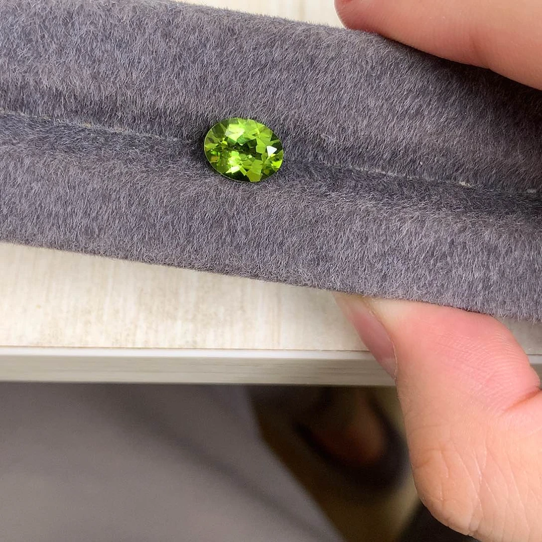 珠宝奇石未镶嵌橄榄石2.33 福利 缅甸