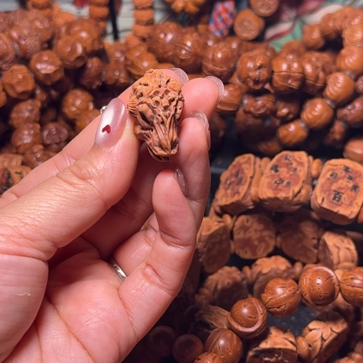 桃核吊坠领头羊三通