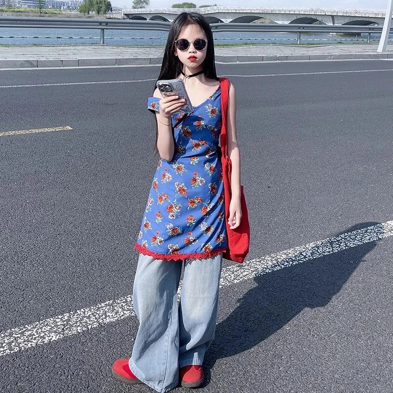 女童洋气V领碎花背心裙夏季连衣裙2025新款儿童薄款休闲牛仔长裤