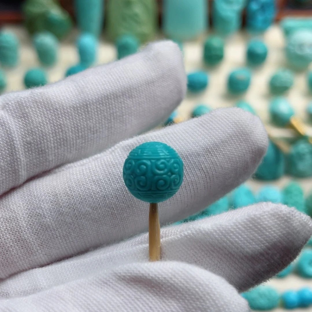 未镶嵌绿松石珠宝奇石