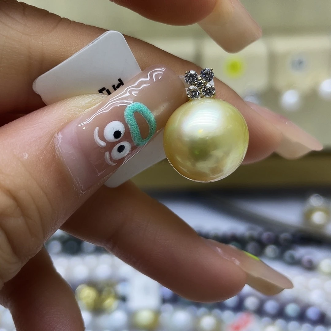 海水珍珠18K金镶嵌颈饰