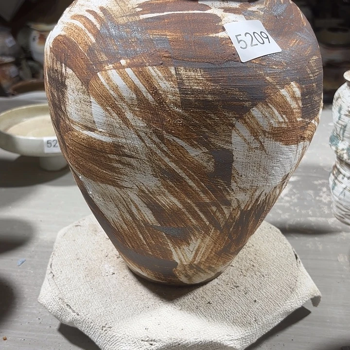 摆件高30，口13，无孔