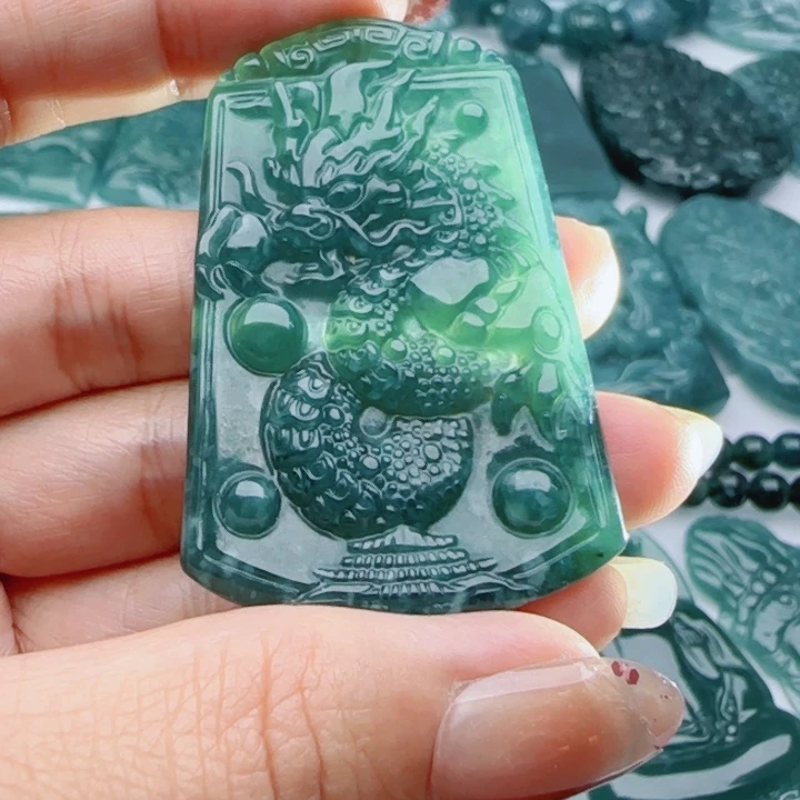 翡翠未镶嵌颈饰多样性发货天然A货翡翠