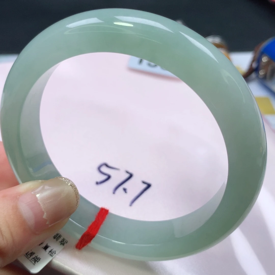 翡翠未镶嵌手镯1556